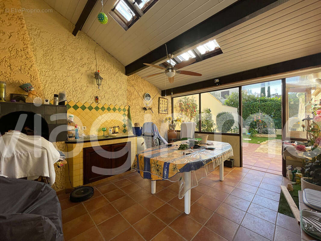 Maison à SIX-FOURS-LES-PLAGES