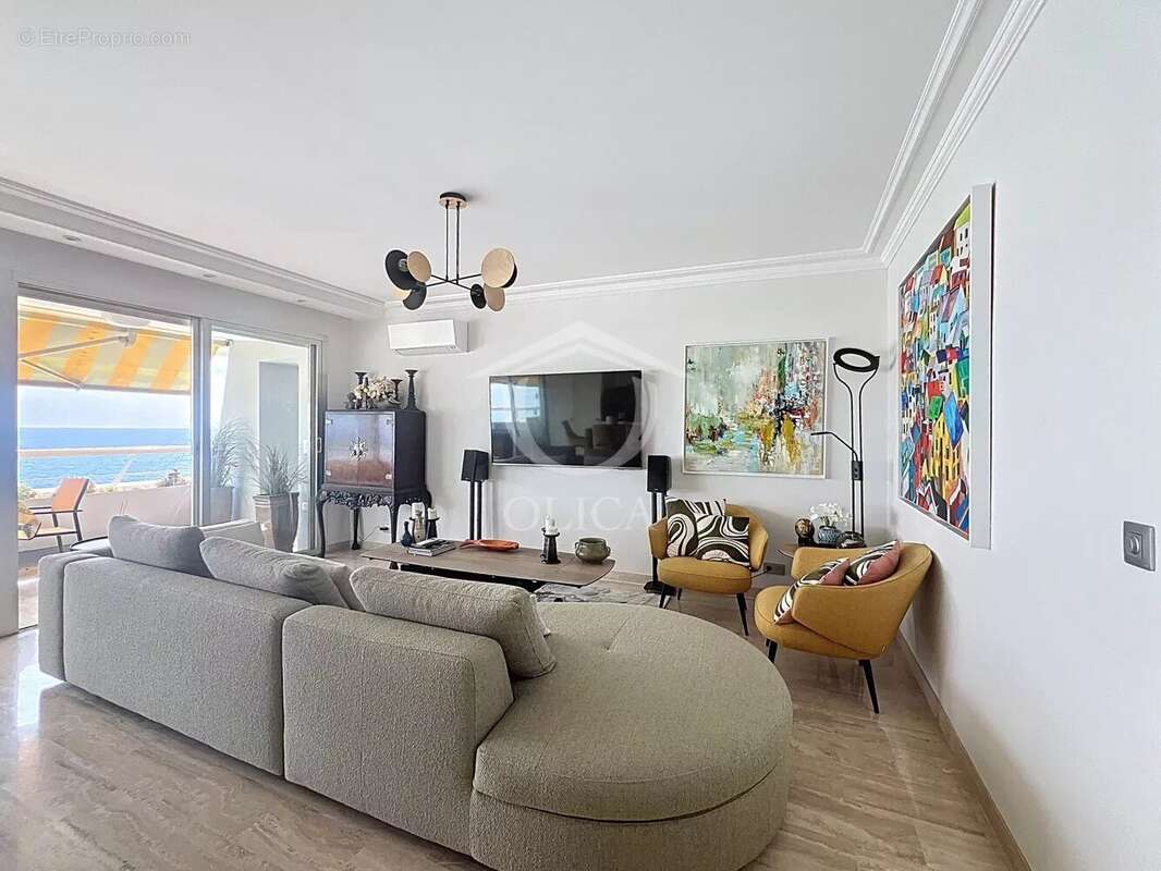 Appartement à VILLENEUVE-LOUBET