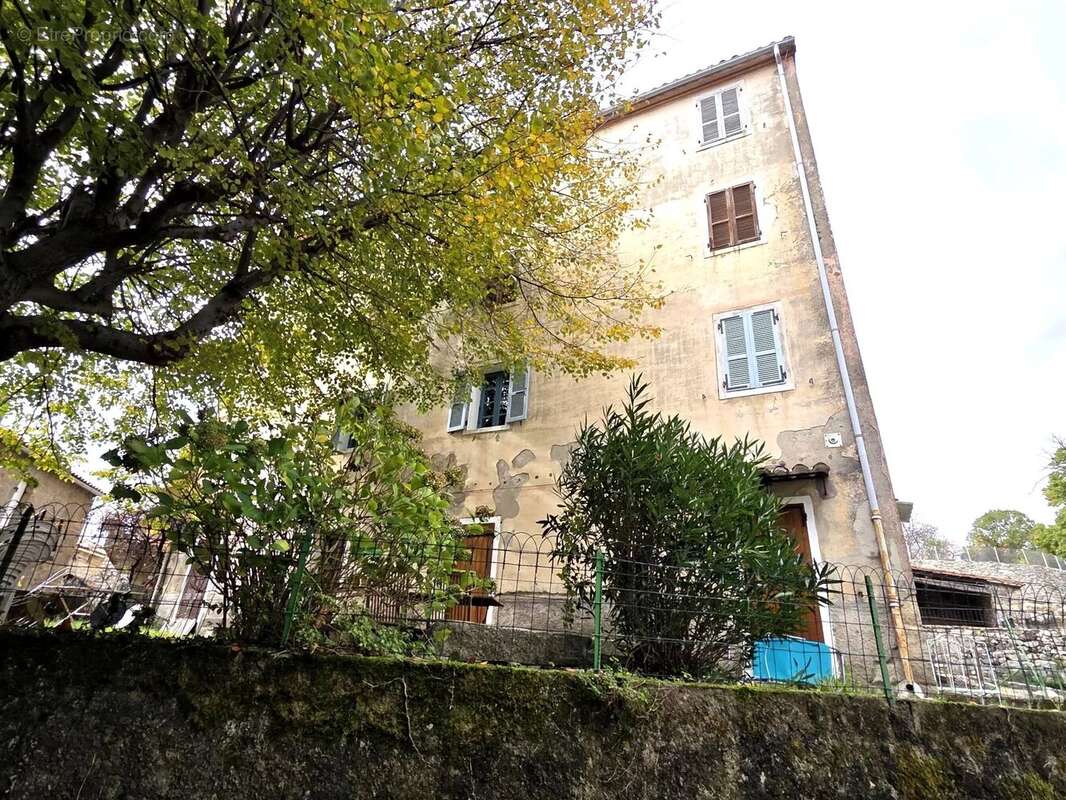 Appartement à AULLENE