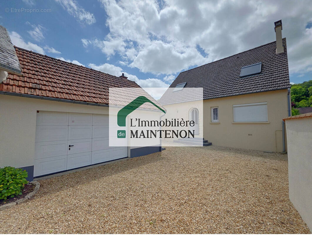 Maison à MAINTENON