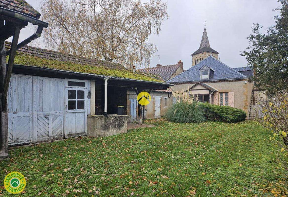 Maison à BIZENEUILLE