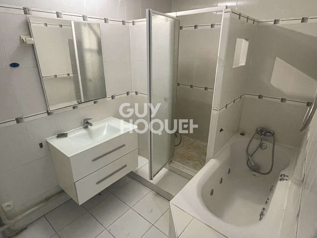 Appartement à SAINT-DENIS