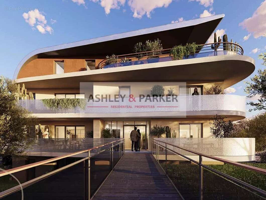 Appartement à VILLENEUVE-LOUBET