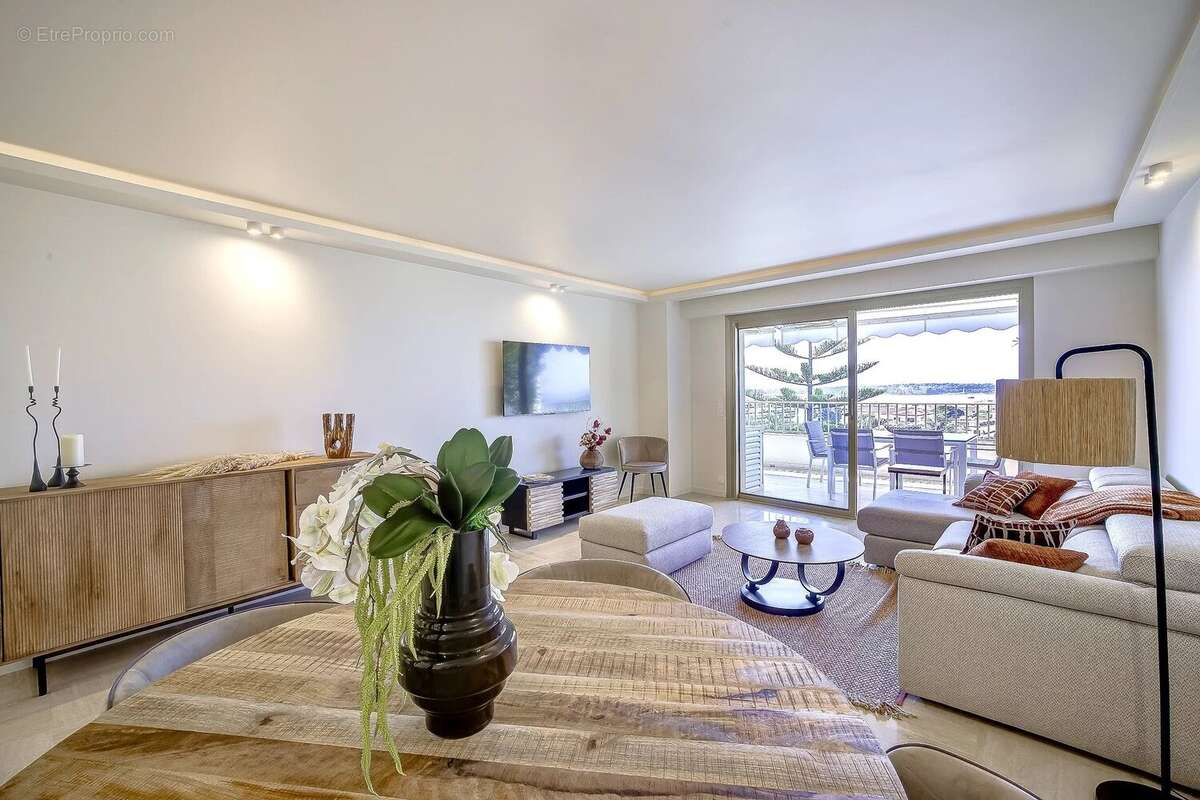 Cannes, Basse Californie - Appartement 4 pièces vue mer  111 m² - photo 43