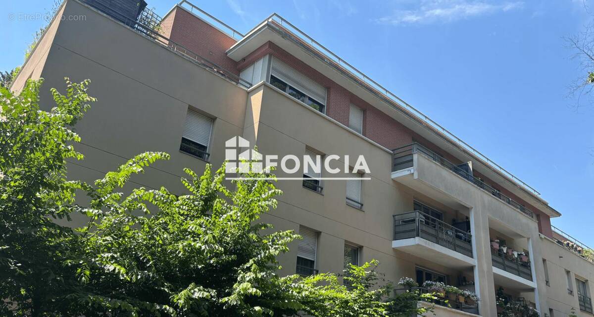 Appartement à MERY-SUR-OISE