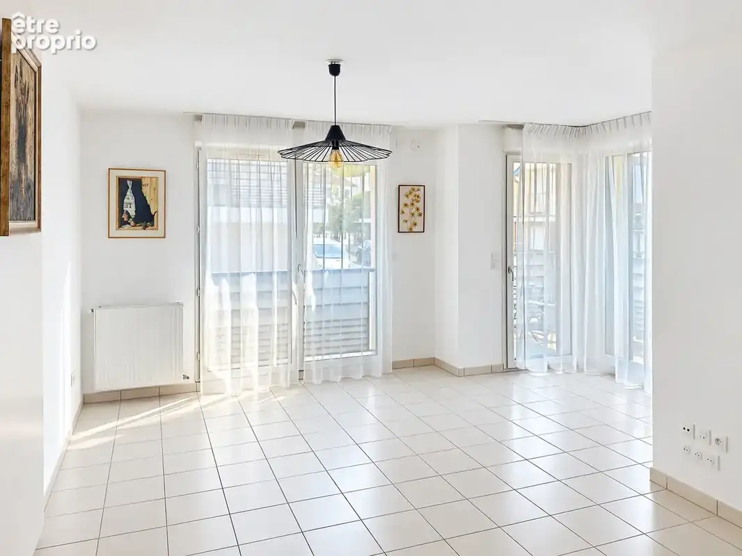 Coupvray – Appartement 3 pièces de 69,45 m² avec double parking - photo 2