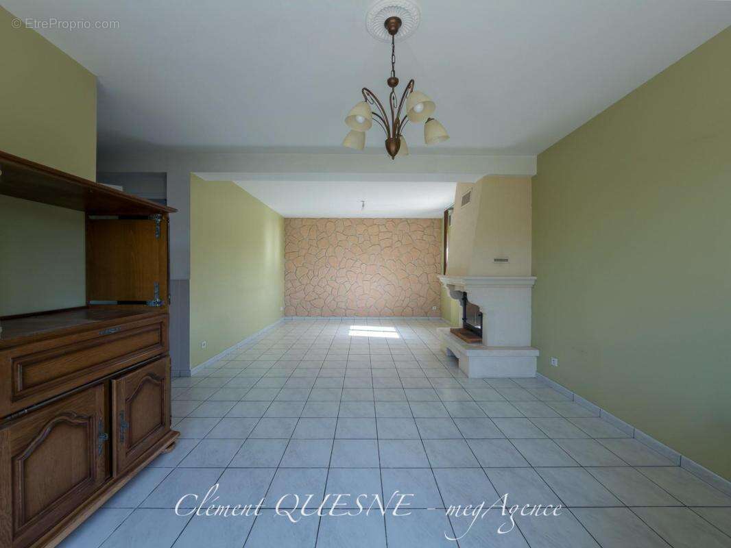 Maison à SAINT-MARTIN-EN-CAMPAGNE