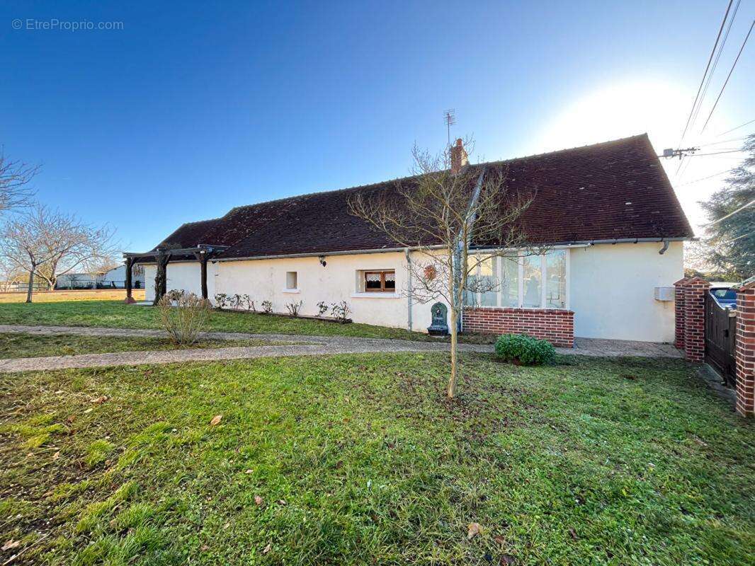 Maison à VALENCAY