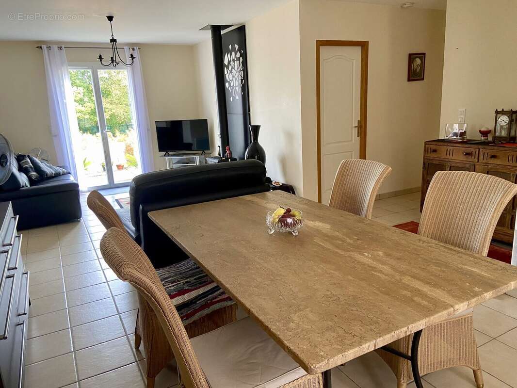 Maison 5 pièces 109 m² à vendre à Puysserampion (47800) - photo 4