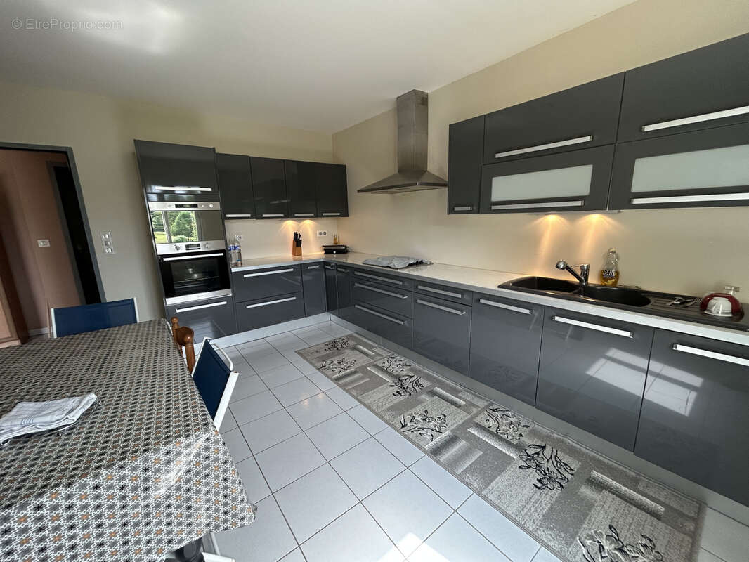 Maison à CHASSENEUIL-SUR-BONNIEURE