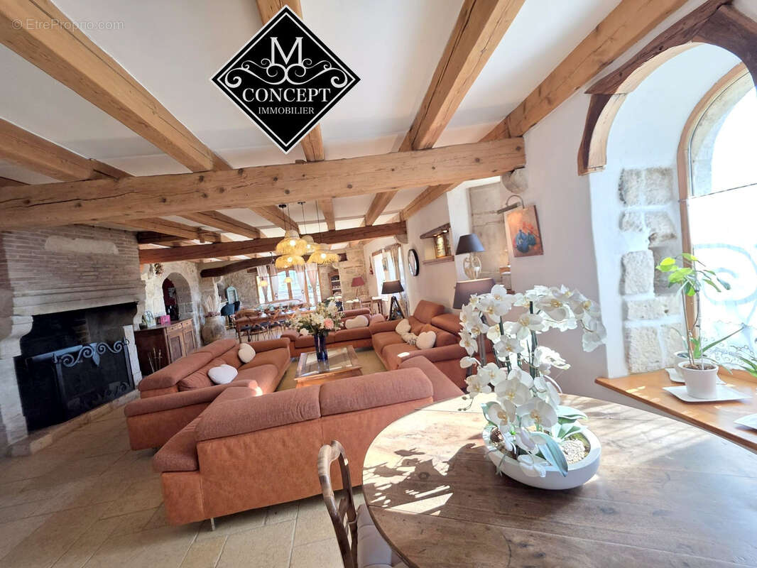 Maison à LANCRANS