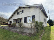 Maison à CELLES-SUR-DUROLLE
