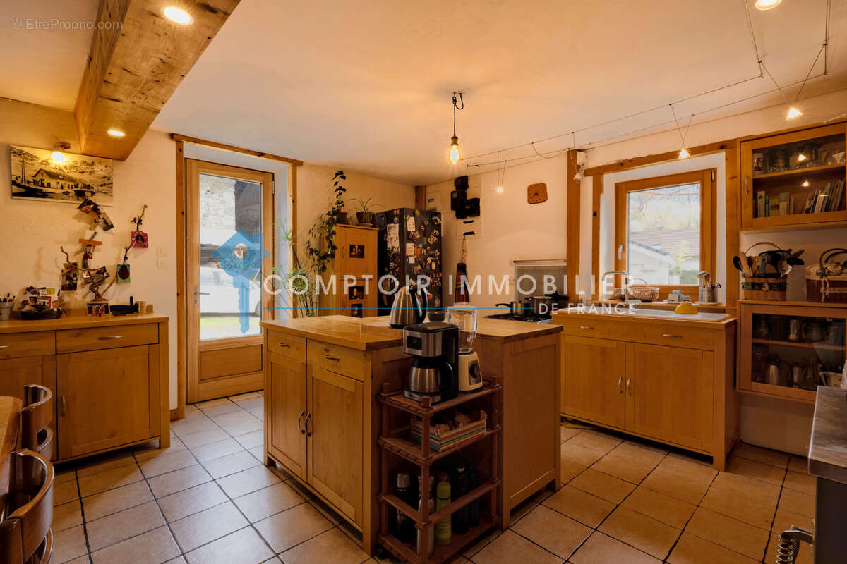 Maison à VAULNAVEYS-LE-HAUT