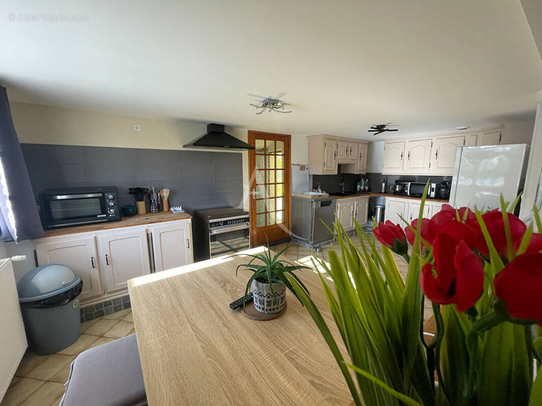 Maison à SAINT-PHILBERT-DU-PEUPLE