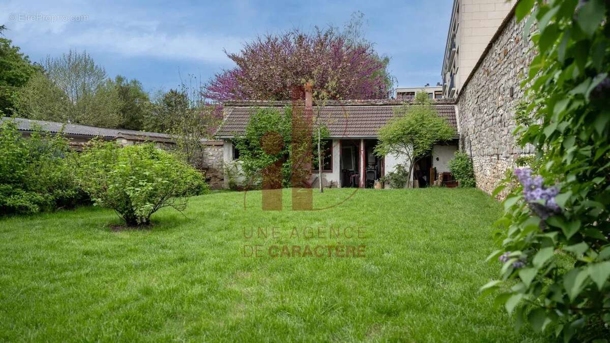 Maison à FONTAINEBLEAU