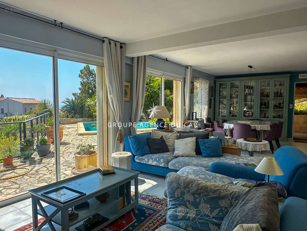 Maison à LES ISSAMBRES