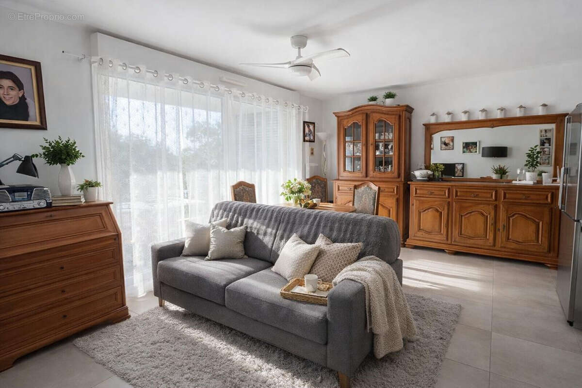 Appartement à FREJUS