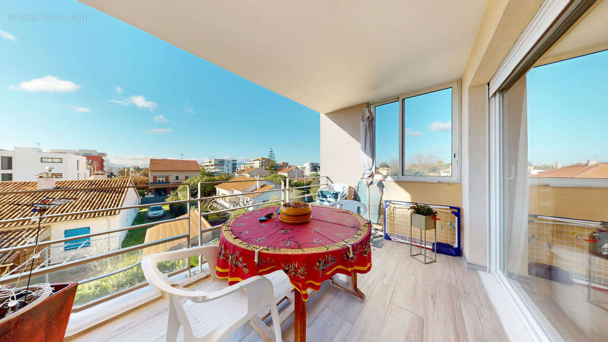 Appartement à FREJUS