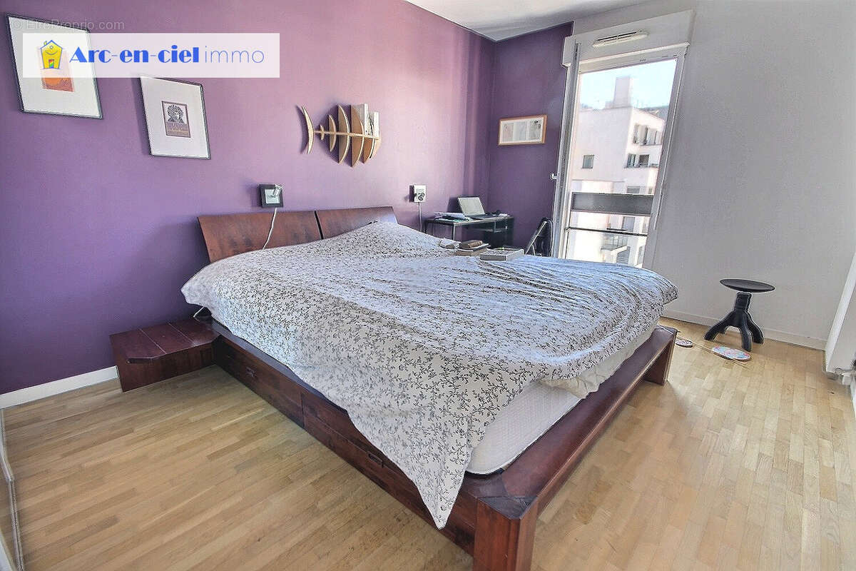 Appartement à NANTERRE