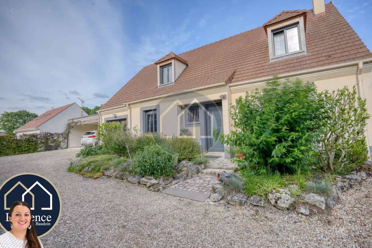 Maison à SAINTE-GEMME-MORONVAL