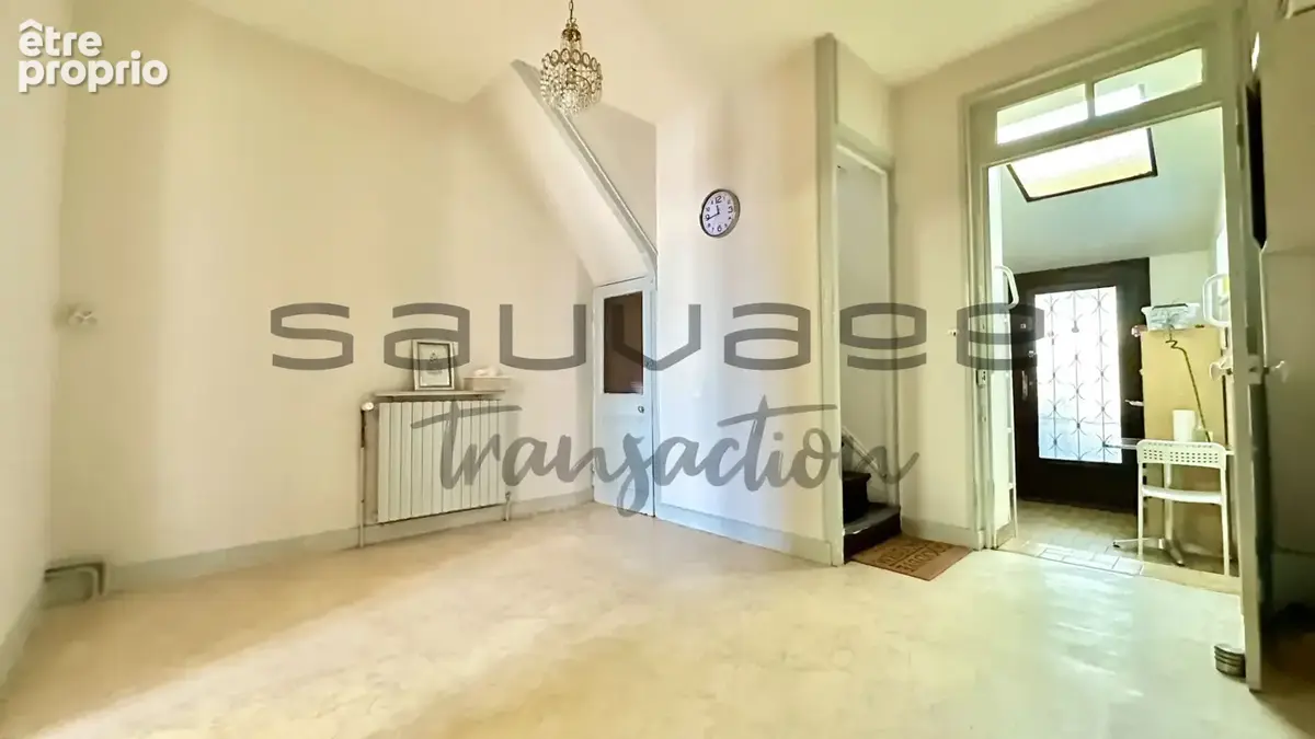 Maison 7 pièces et double garage - SAINT-ÉTIENNE DU ROUVRAY - photo 5