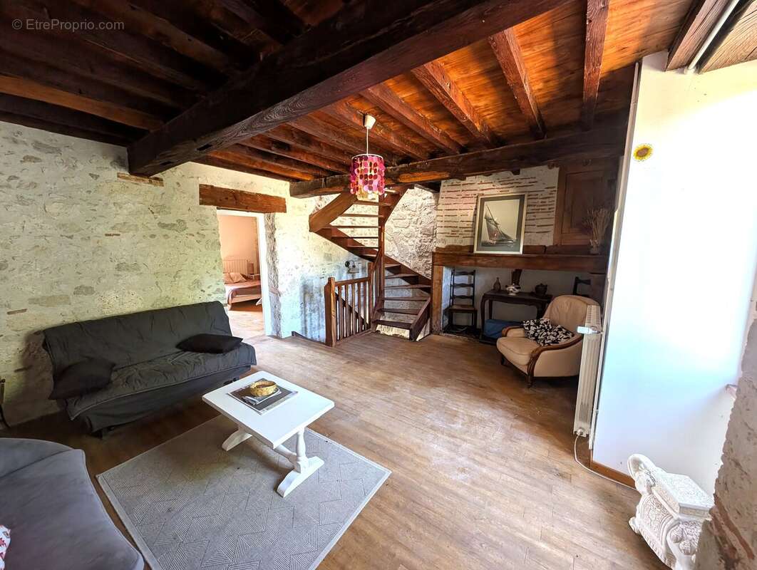 Belle maison en pierre avec gites et piscine - photo 20