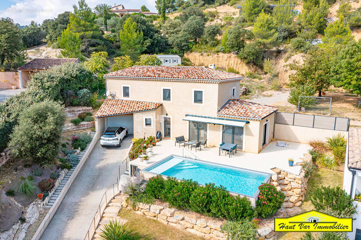 Maison à GREOUX-LES-BAINS