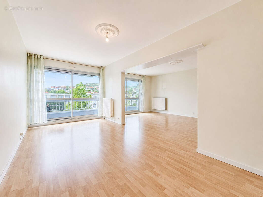 Appartement à COURNON-D'AUVERGNE