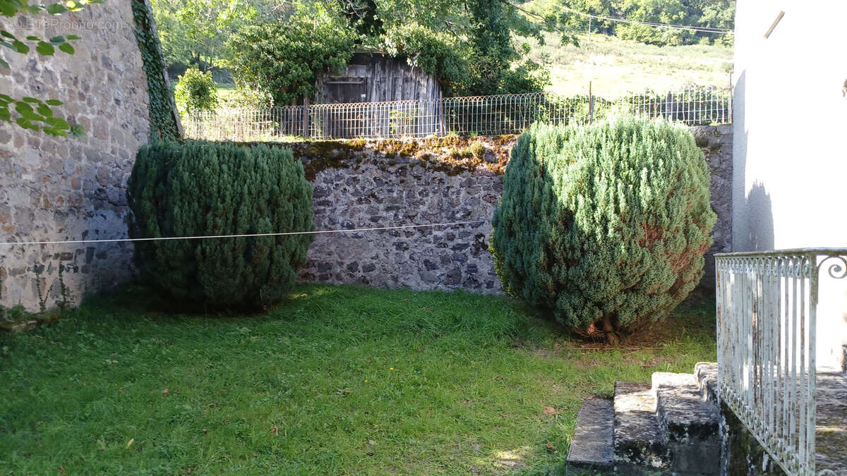 Maison à SAINT-PAUL-DE-SALERS