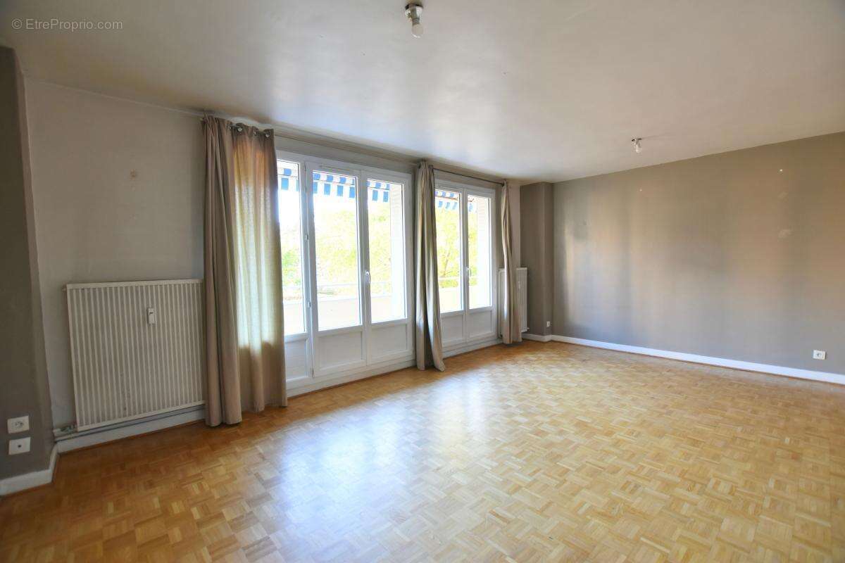 Appartement à FRANCHEVILLE