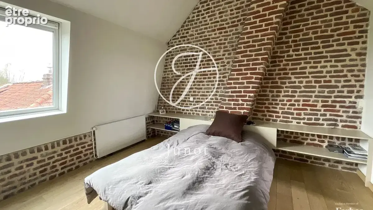 Quesnoy-sur-Deûle - CAMPAGNE - Maison à vendre - 8 pièces - 310m² - 5 chambres - Jardin - Garages - Dépendances - Parkings. - photo 7