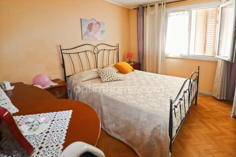 Appartement à FONTAINE