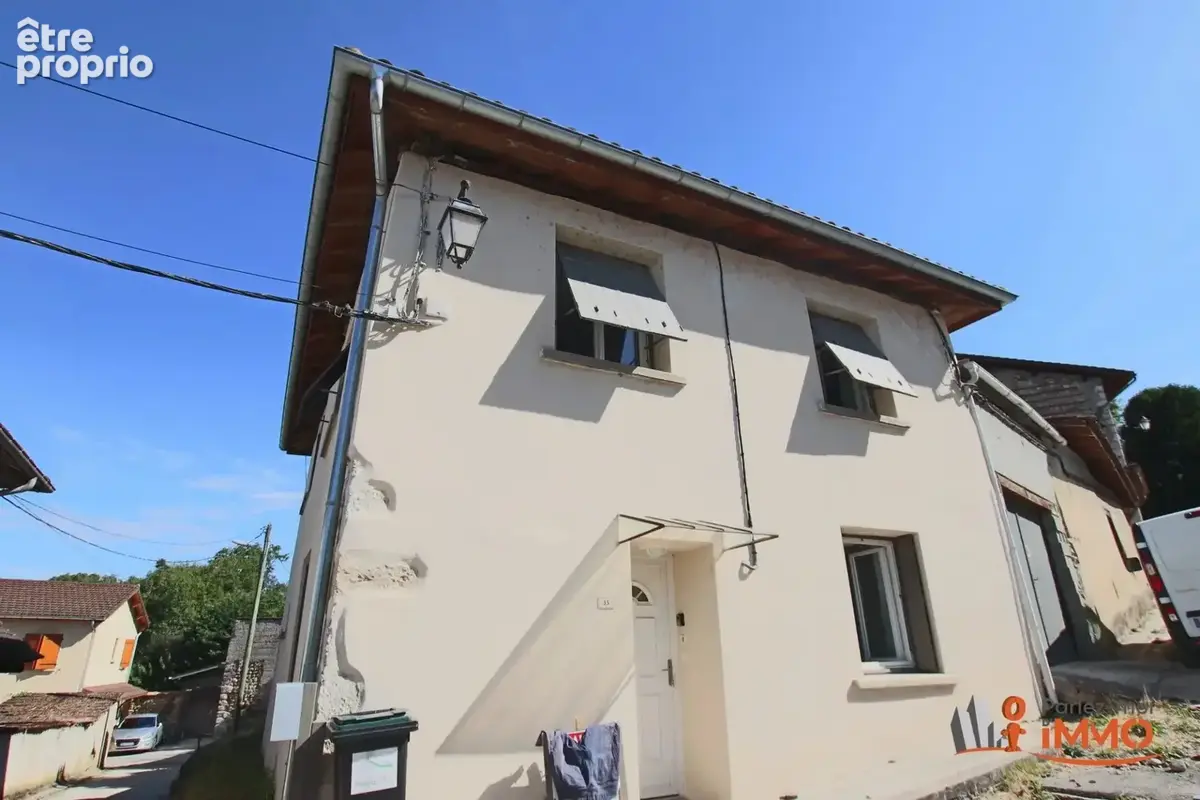 Maison à VILLIEU-LOYES-MOLLON