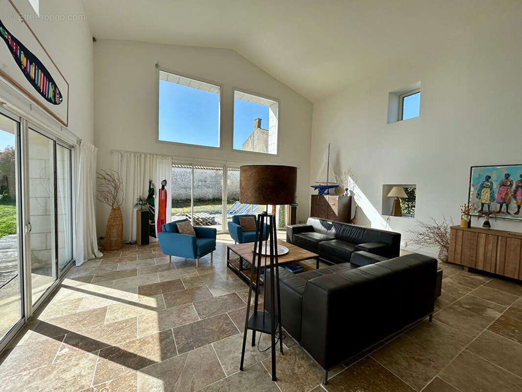 Maison à SAINT-MICHEL-EN-L'HERM