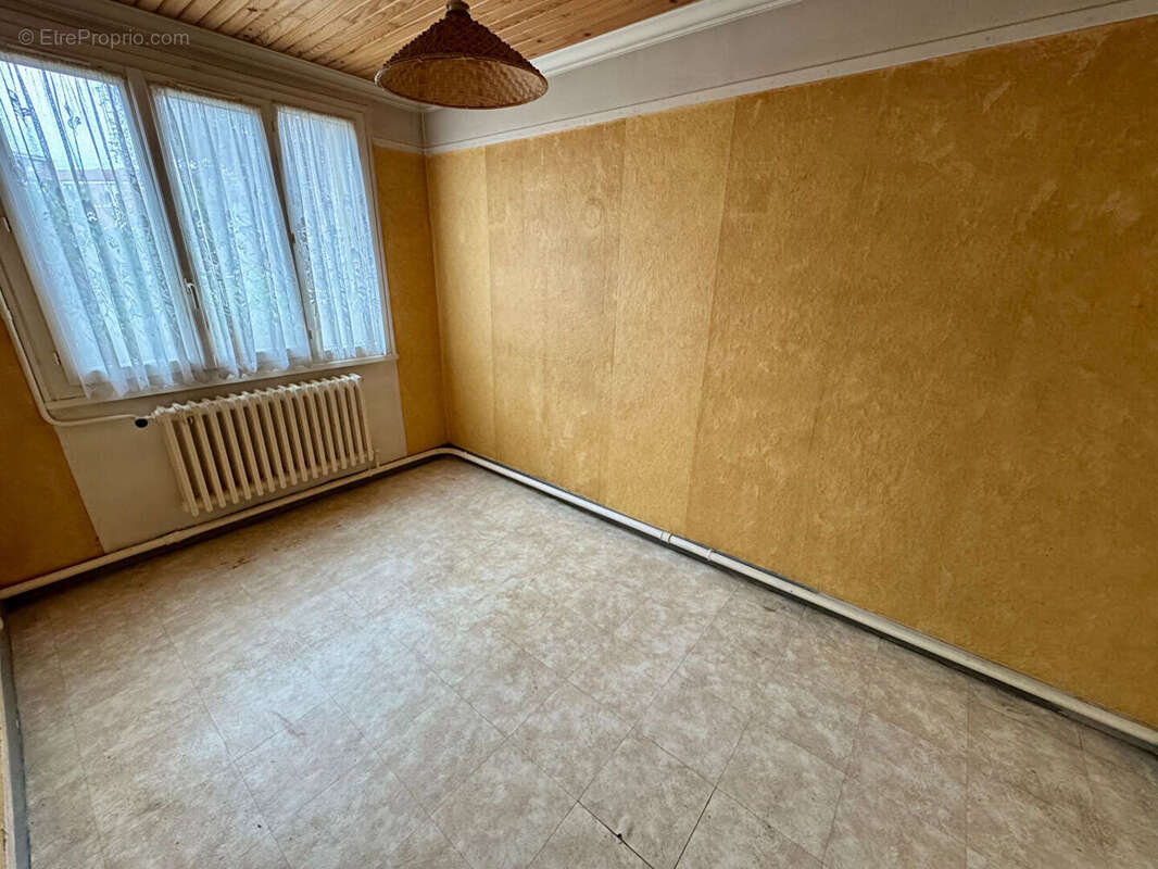 Appartement à VIGNEUX-SUR-SEINE