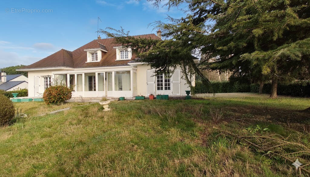 Maison à CHATELLERAULT