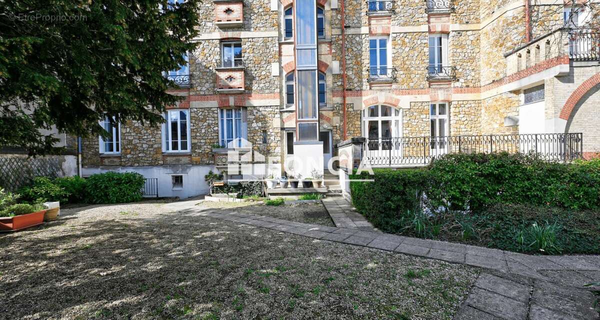 Appartement à VERSAILLES
