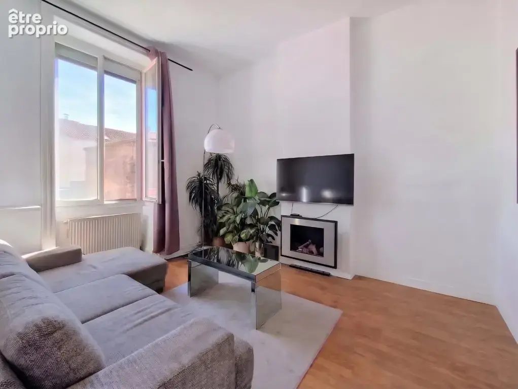 T1 bis - 33m2 - Lyon 6e arrondissement - photo 2