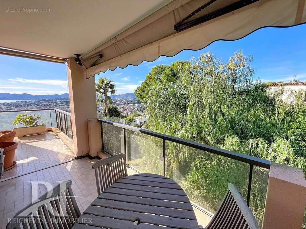 Appartement à LE CANNET