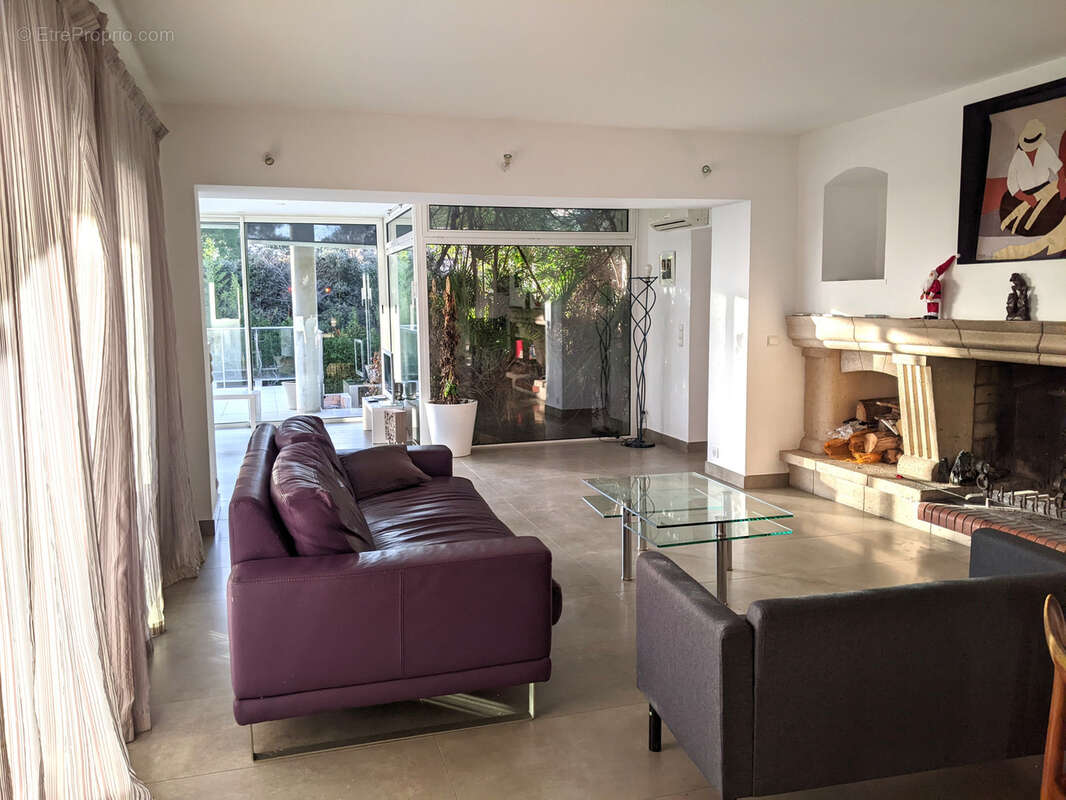 Belle Maison D'architecte de Caractère, 220m2 à vendre à Castelnau le lez sur 2200 m2 de terrain. - photo 23