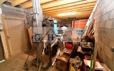 Commerce à LES PAVILLONS-SOUS-BOIS