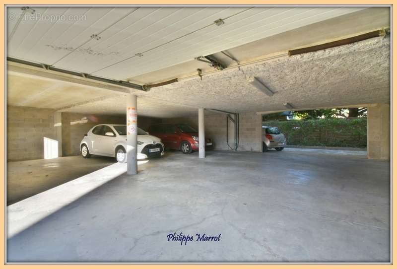 Appartement à CLARENSAC