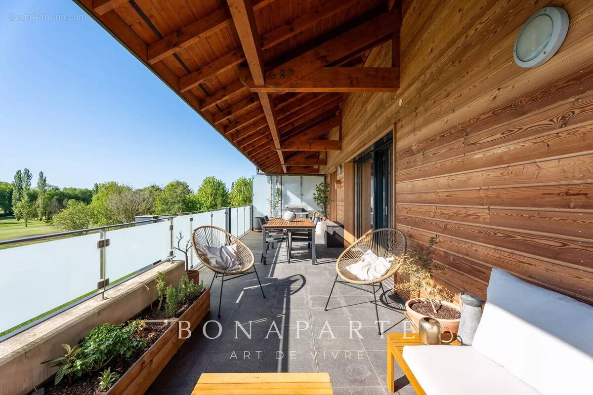 Appartement à PREVESSIN-MOENS