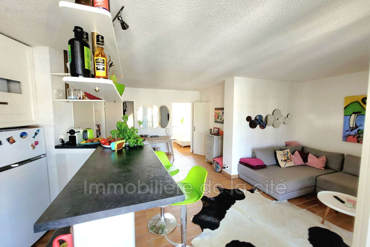 Appartement à GRIMAUD