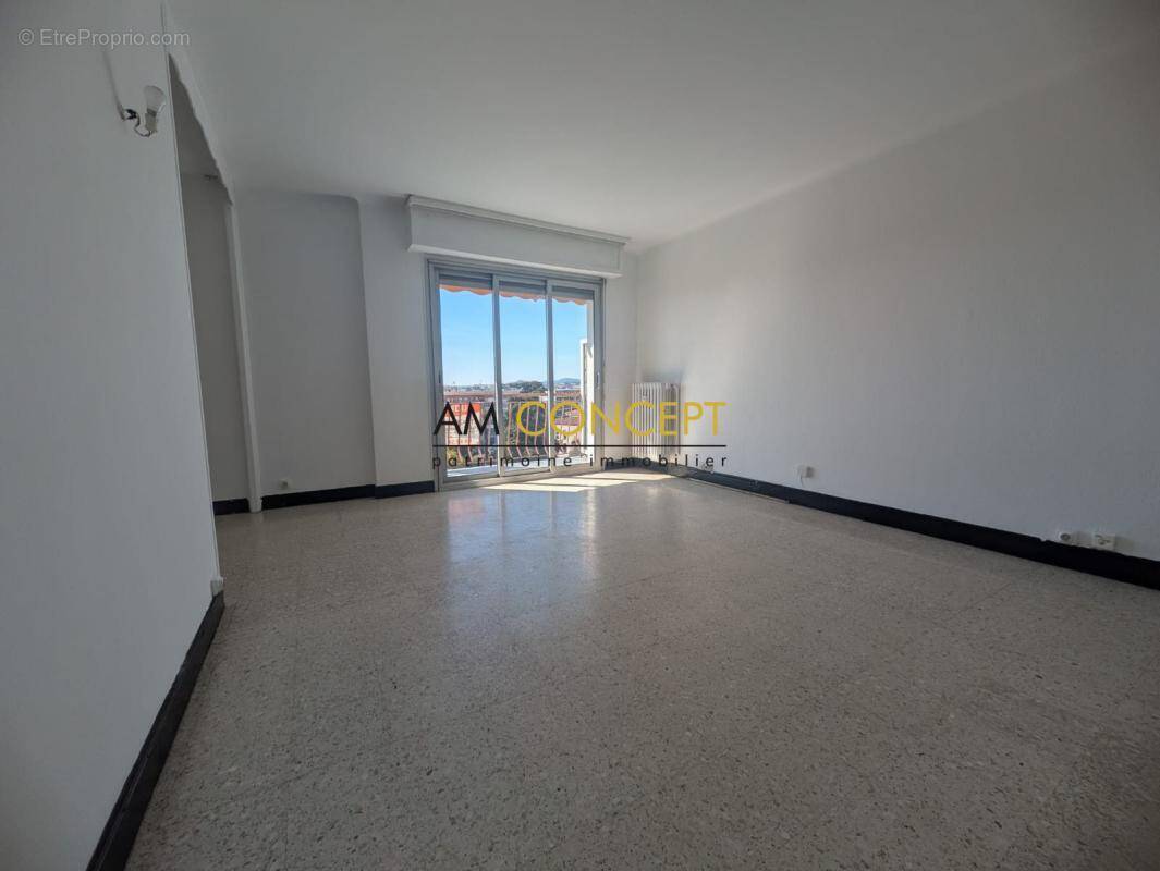 Appartement à CAGNES-SUR-MER