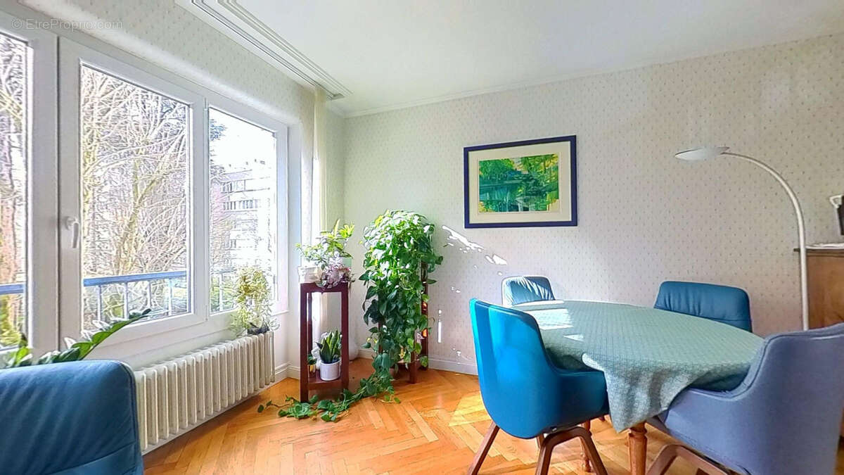 Appartement à TASSIN-LA-DEMI-LUNE