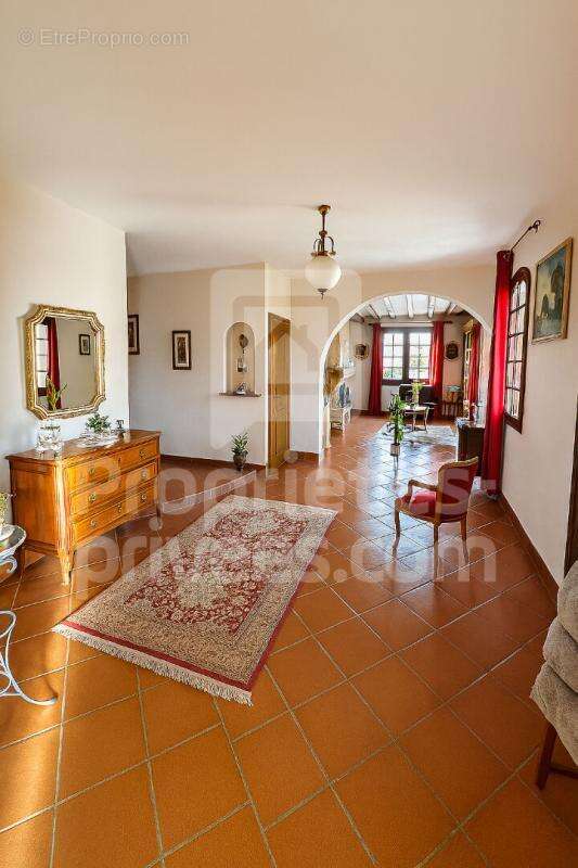 Maison à SAINTE-FOY-LES-LYON