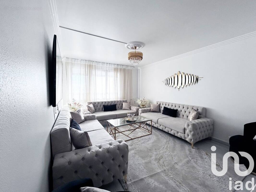 Photo 1 - Appartement à GENNEVILLIERS