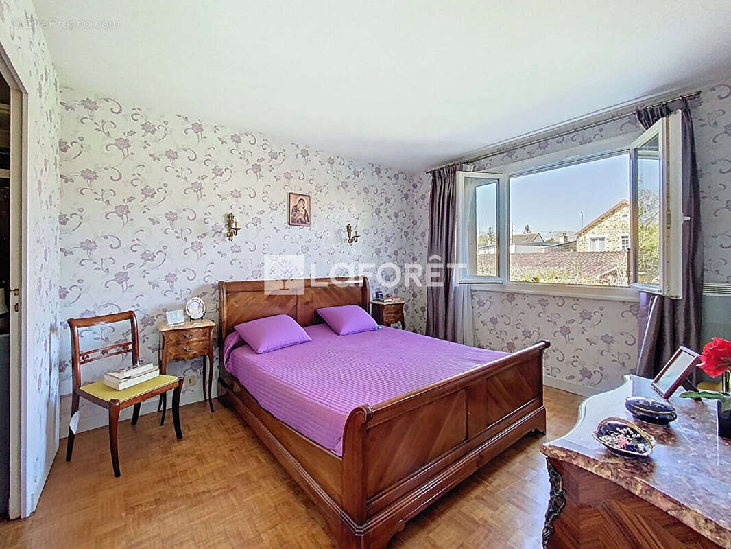 Maison à VERNEUIL-SUR-SEINE