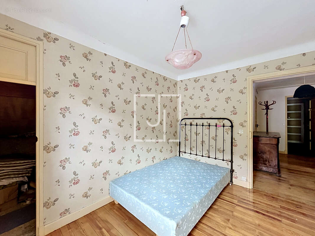 Appartement à LA CONDAMINE-CHATELARD